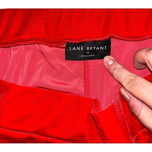 Lane Bryant Vibrant Red Luxe Velvet Pull on Mid Rise Flare‎ Pants Womens Plus 24 - Picture 4 of 7
